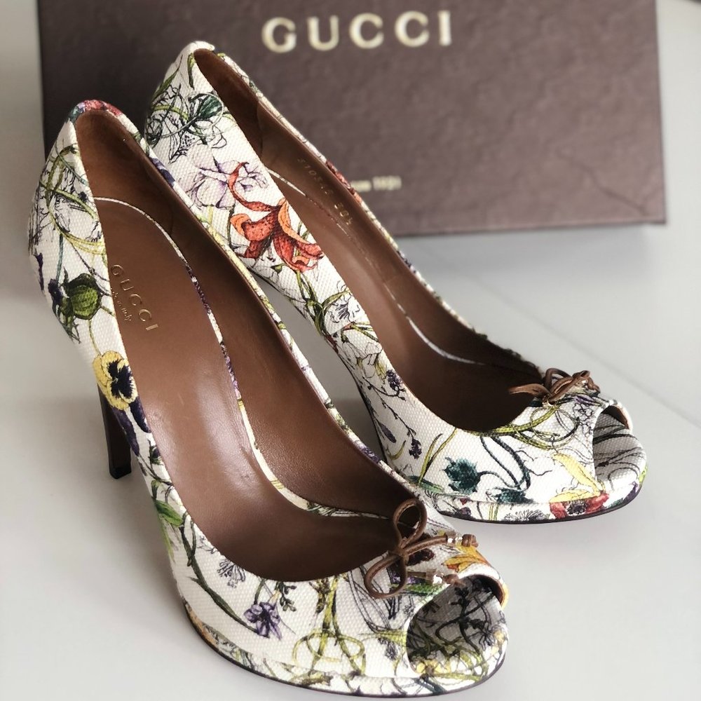 Gucci floral peep toe heels size 7.5
